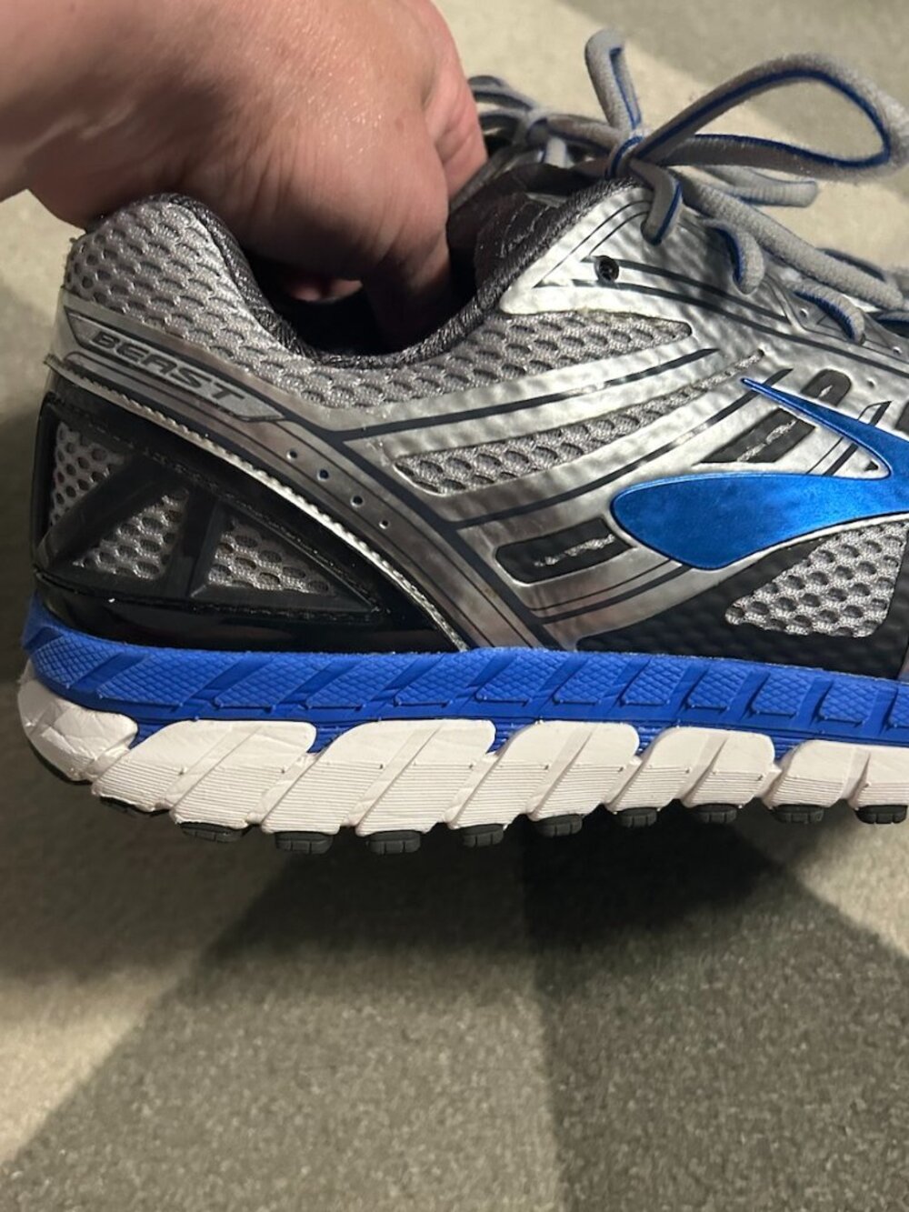 Brooks Beast '16 'Silver Electric Blue' Running Sneakers Men's Size 11.5 2E - Picture 4 of 16